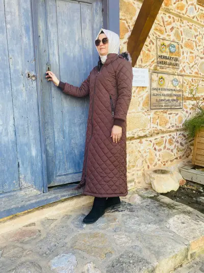 Kapitone Görünümlü Şişme Mont