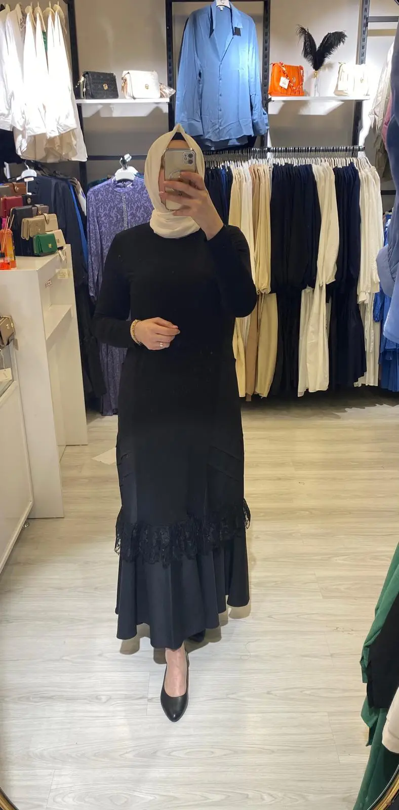 Tasarım Uç Dantel Elbise